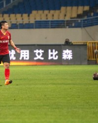 亚泰备战不停歇 蒋哲：间歇期大家都练瘦了、晒黑了