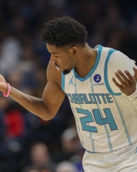 游戏体验-布兰登·米勒单赛季连续44场投进三分 超“大胡子”成黄蜂队史第1