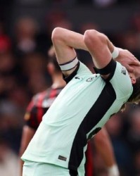 C7娱乐官网-12人缺阵缔造赛季首张白卷，客场虫波叔真没招了