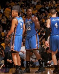 游戏体验-篮网有个雷霆帮：格林怀念哈登胡子没那么长的模样